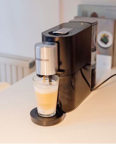 Yataq otağı dəstləri: Nespresso atelier s85 modeli 440₼ satilir. Həm isti,həm soyuq latte