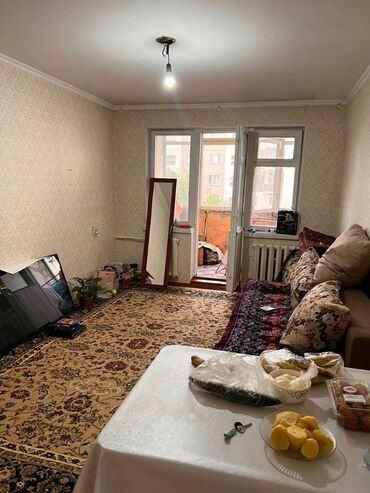1 комнатная квартира без мебели: 1 бөлмө, 32 кв. м, 104-серия, 4 кабат, Эски ремонт