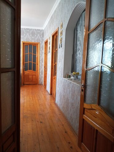 Həyət evləri və villaların satışı: Binə 4 otaqlı, 100 kv. m, Kredit yoxdur, Orta təmir — 17