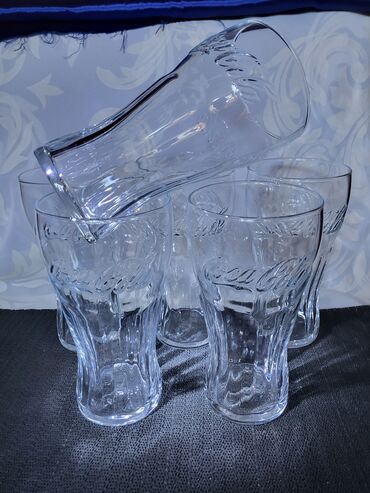 Čaše: Case nove Coca Cola. Nove case Coca Cola. Komada 6 u ceni — 2