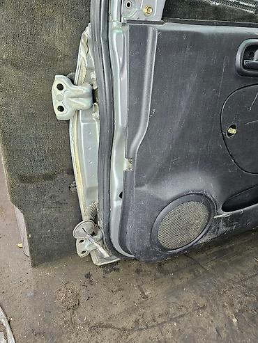 Двери и комплектующие: Передняя правая Daihatsu, Б/у, Оригинал — 11