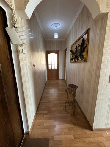 Uzunmüddətli kirayə mənzillər: Bakı, 2 otaqlı, Köhnə tikili, m. İnşaatçılar, 60 kv. m