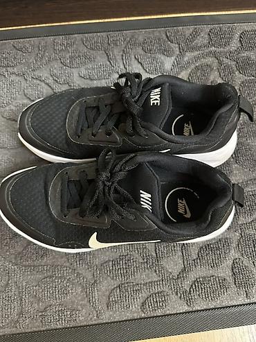 nike tech flece: Кроссовки Nike, артикул CJ. Лёгкая спортивная модель в чёрном цвете с — 2
