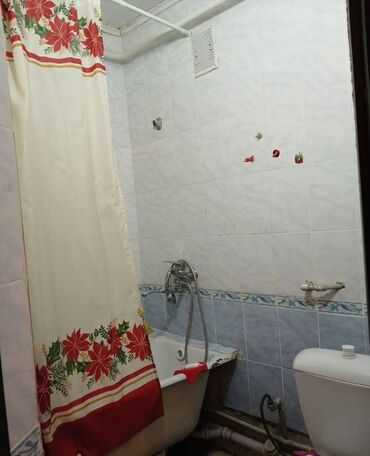 продается 3 комнатная квартира политех: 1 комната, 33 м², 104 серия, 1 этаж, Евроремонт