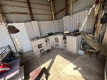 Продажа коттеджей и домов: Продаётся частный дом с двором и хозяйственными постройками. - — 3