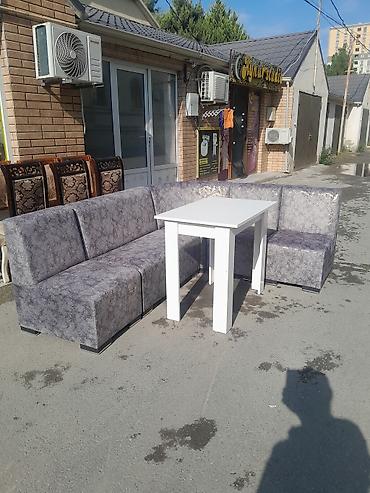 balkon masa: Mətbəx/dinləmə guşəsi üçün yumşaq künc dəsti və masa - Komplekt: L — 1