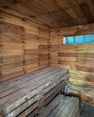 Продажа полдома: 🏡 Продаётся полдома. 📍 Локация: Село Маевка 📐 Основные параметры: 👉 — 10