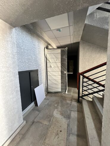 продаю квартиру 2х: 4 комнаты, 130 м², Элитка, 2 этаж, ПСО (под самоотделку)