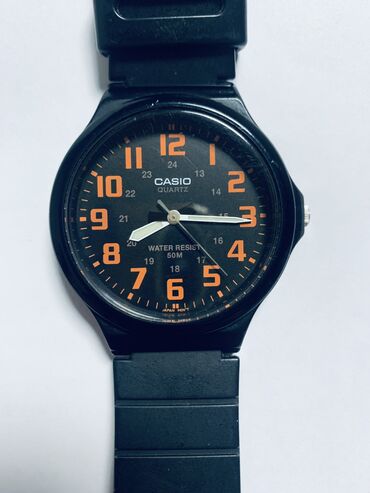 часы простые: Оригинальные часы фирмы Casio . Причина продажи: заказал другие