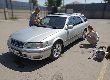 Транспорт: Toyota Qualis: 2001 г., 2.5 л, Автомат, Бензин, Универсал — 2