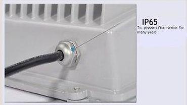 Rasveta: 100W Reflektor kvalitetnije diode. Snaga: 100W Boja: 6500 K — 16