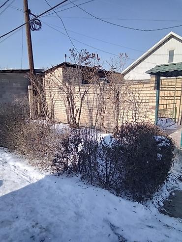 Продажа коттеджей и домов: Срочно продаю дом Собственник. Имеется летний душ, баня at lalafo.kg — 1 Продажа коттеджей и домов: Срочно продаю дом Собственник. Имеется летний душ, баня — 1