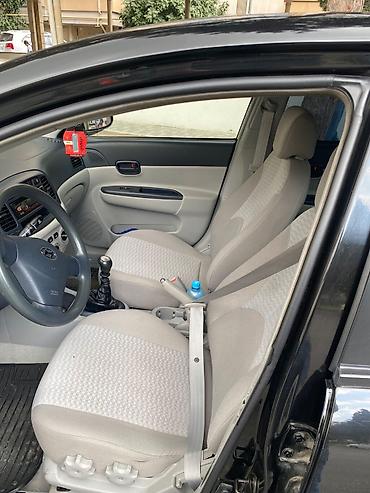 hyundai accent salon: Hyundai Accent: 1.4 l | 2006 il Sedan — 3