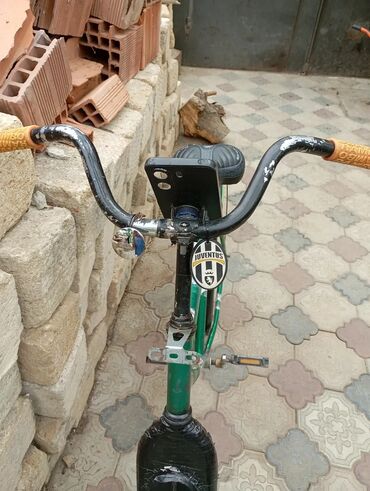 Şəhər velosipedləri: Şəhər velosipedi – yaşıl rəngdə, klassik çərçivə Xüsusiyyətlər: - 28" -da lalafo.az — 7 Şəhər velosipedləri: Şəhər velosipedi – yaşıl rəngdə, klassik çərçivə Xüsusiyyətlər: - 28" — 7