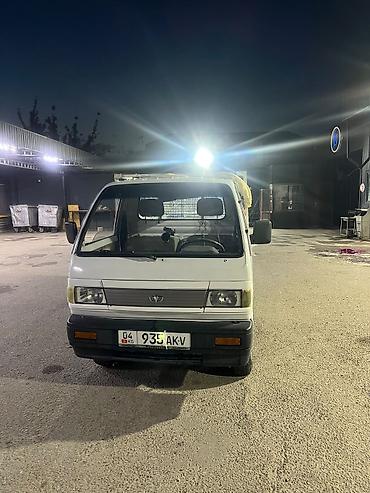 лабоо: Daewoo Labo Deluxe — компактный бортовой мини‑грузовик. Основные — 2