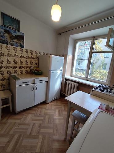 Продажа квартир: 1 комната, 32 м², 8 мкр Индивидуалка, 3 этаж, Старый ремонт — 2
