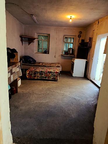 Продажа коттеджей и домов: Продается дом, район Кызыл-Аскер Цена:130000 $ *КОММУНИКАЦИИ* - — 12