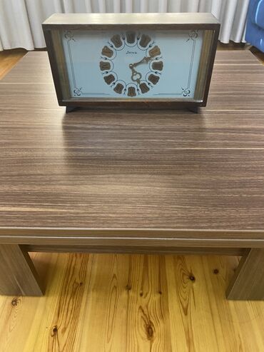 Əntiq saatlar: Taxta korpuslu, retro üslubda dizayn edilmiş masa saatı. Roma — 13