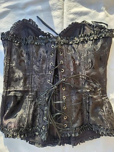Ostale majice, topovi: KORSETI M vel, nema oštećenja na lalafo.rs — 1 Ostale majice, topovi: KORSETI M vel, nema oštećenja — 1