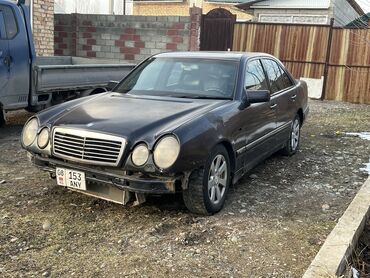 Mercedes-Benz: Mercedes-Benz : 1997 г., 2.3 л, Автомат, Газ, Седан