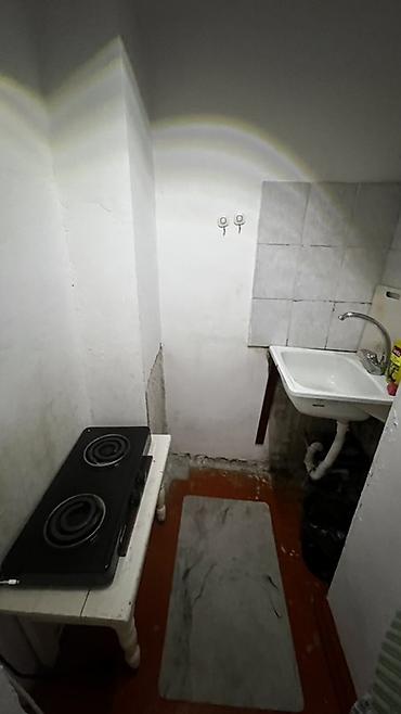 малосемейка: 1 комната, 30 м², Малосемейка, 4 этаж — 7