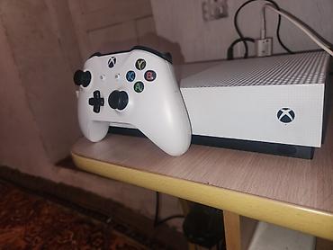 Срочно срочно продаю или обмен xbox one s 1g памяти игорь есть
