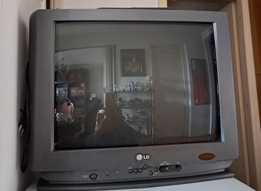 Prodajem LG TV ispravan,sa daljinskim upravljačem. Cena 1300 din