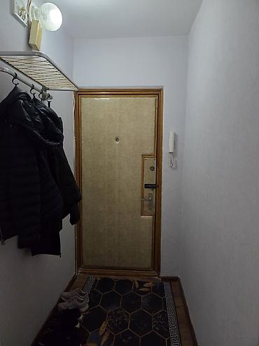 продаю квартиру киркомстром: 3 комнаты, 58 м², Ошский рынок / базар 104 серия, 2 этаж, Требуется ремонт — 9