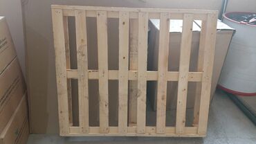 ванна кутова 170: Taxta palet - Material: təbii şam/taxta lövhələr - Konstruksiya