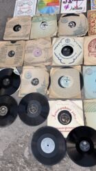 Виниловые пластинки: Виниловые пластинки. 
На фото всё видно — 11