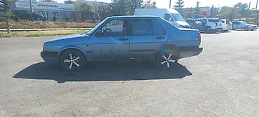 Volkswagen: Volkswagen Jetta: 1991 г., 1.8 л, Механика, Бензин, Седан — 3