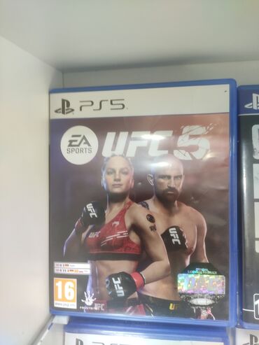 PS4 (Sony Playstation 4): UFC 5