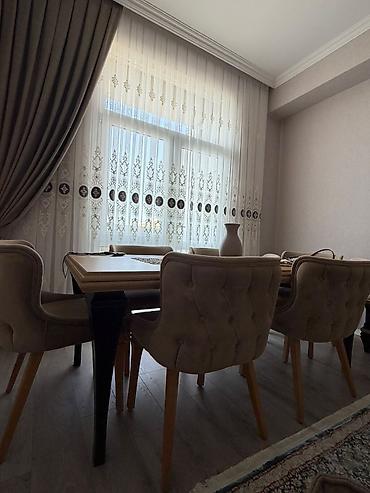 demir stollar: Masa desti. 550azn. tecili evden çıxmalıdır. 6 stulla ideal — 1