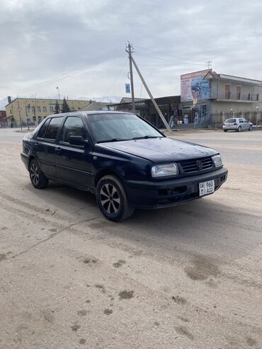 мерс 124 газ бензин: Volkswagen Vento: 1993 г., 1.8 л, Механика, Бензин, Седан