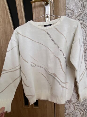 женские боди рубашки: Qadın geyimləri dəsti – 4 ədəd 1) Krem rəngli qısaqol bluz - Üstü