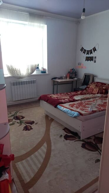 сдаю 1 комнатную квартиру посуточно: 15 м², С мебелью