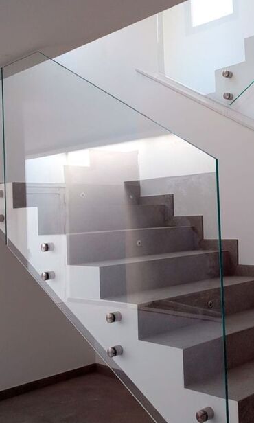 Plastik pəncərələr: Ofi̇s ara kəsmələri̇. şüşə. Alümi̇ni̇um. Plasti̇k — 16