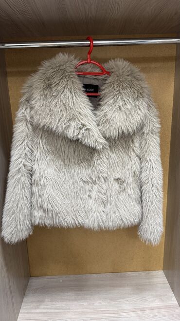 шубу из искусственного меха: Шуба, Кыска модель, M