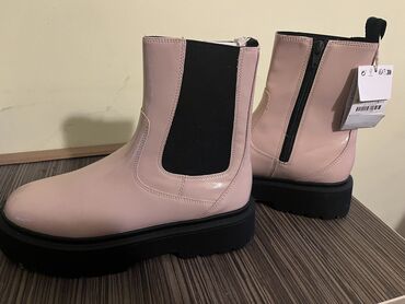 roze air max: Ankle boots, Zara, 37