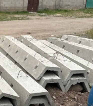 тротуар: Заборлор жана тосмолор