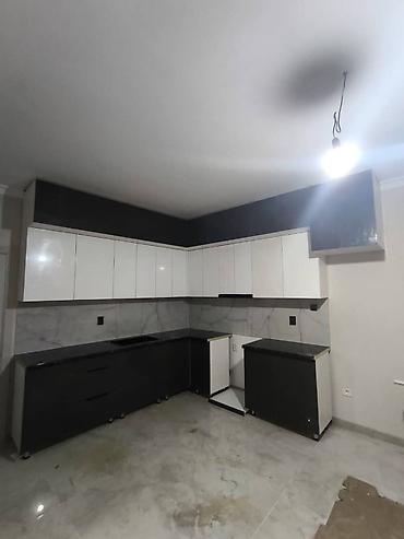silver kitchen: Кухонные гарнитуры под заказ - Конфигурации: Г‑образные решения с — 2