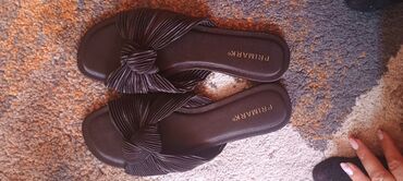 new yorker sakoi: Modne papuče, Primark, 40