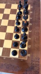 Шахматы: Шахматы СССР. Полный комплект! Все одинаковые. Доска дерево. Фигуры — 11