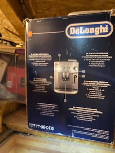 daljinski fox: DeLonghi aparat za espresso i kafu, sa ugrađenim mlinom za kafu — 1