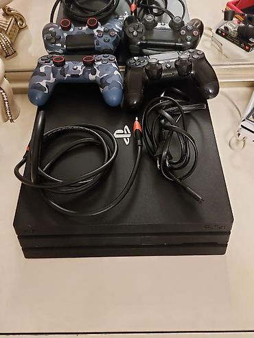 playstation lombard: Sony PlayStation 4 Pro Xüsusiyyətlər: - Model: PS4 Pro (CUH — 1
