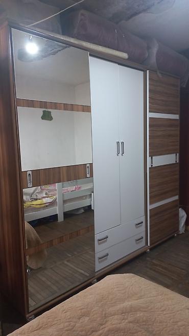 qehveyi: Mebel dəsti – qonaq və yataq otağı üçün Tərkib: - TV altlığı: qəhvəyi — 4