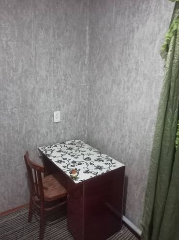 по часовая аренда: 30 м², 1 комната, Забор, огорожен