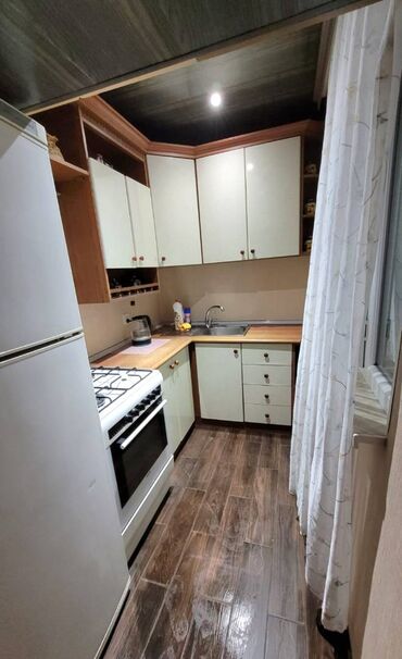 Uzunmüddətli kirayə mənzillər: Nərimanov metrosunnan əyaqla 5 dəqiqə məsafədə 212 nömrəli məktəbin — 8