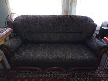 диван для гостиной: Бүктөлүүчү, Колдонулган