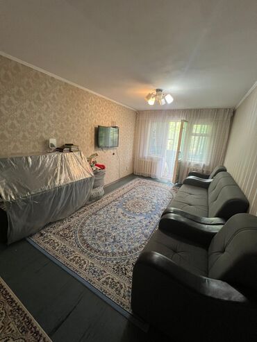 снять квартиру без риэлтора: 2 комнаты, 42 м², 104 серия, 3 этаж, Косметический ремонт